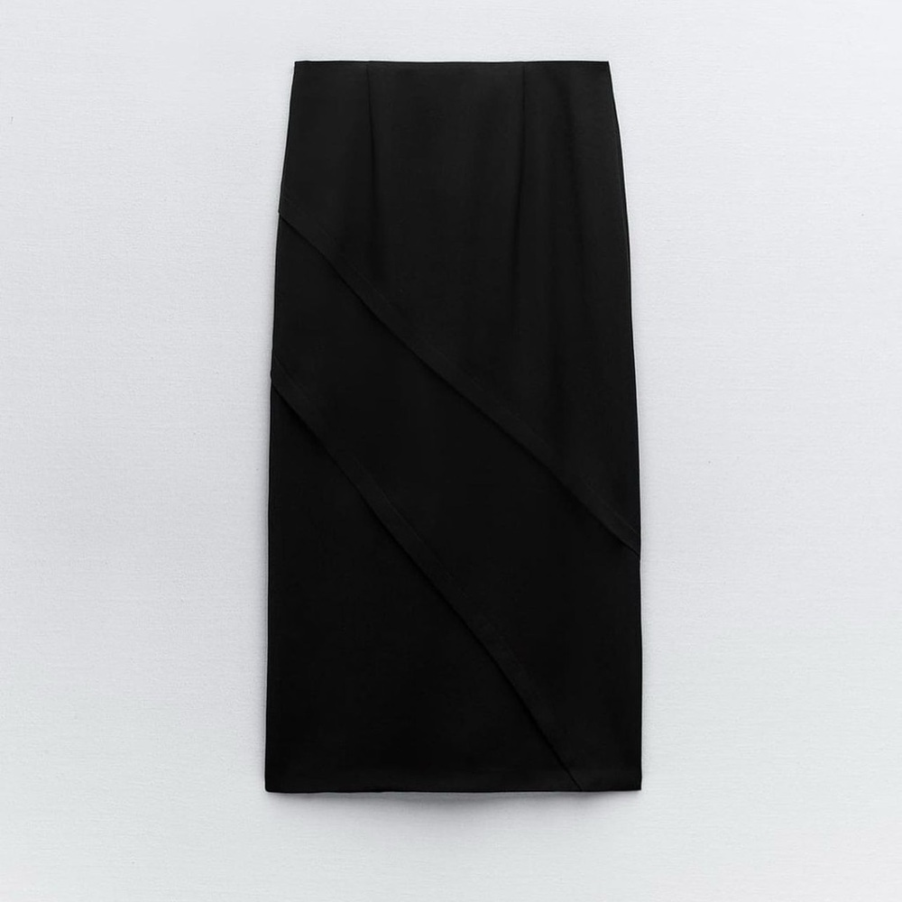 BNWT Zara Women’s Skirt Midi Black Slit Size Large 30  Pencil Straight Flowy